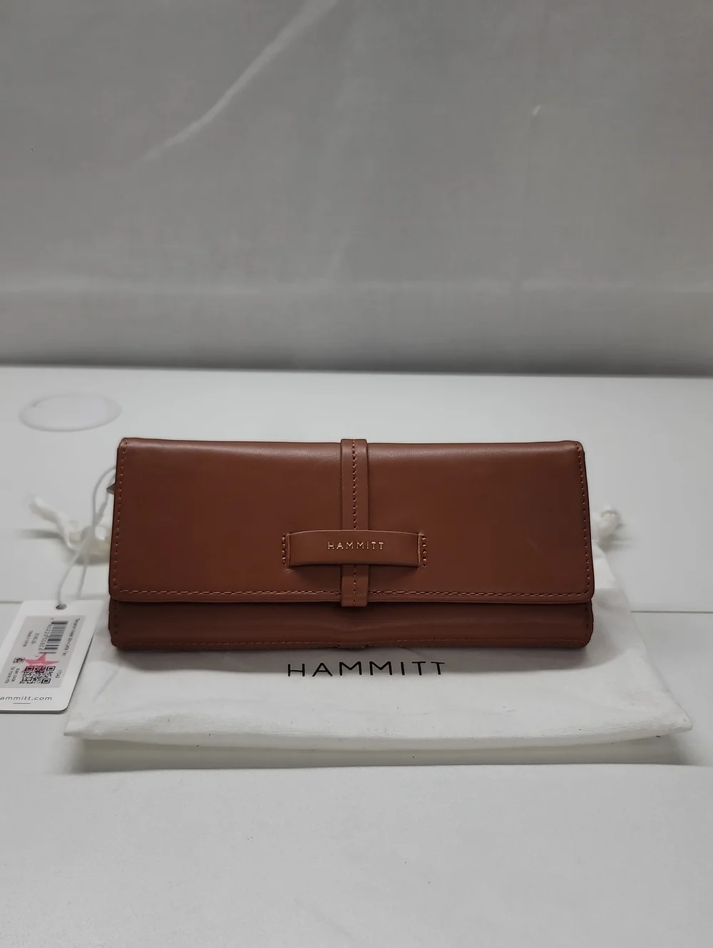 Hammitt Nwt Benjamin Leather Slim Foldover Wallet In Caffe Tan